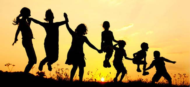 Προσφορά τιμών σε τρίτεκνες και  πολύτεκνες οικογένειες στο Αθλητικό Σωματείο ΦΟΙΒΟΣ.