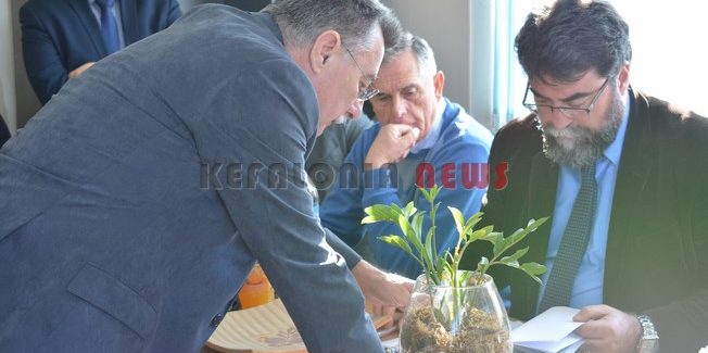 Επίσκεψη Βασ. Οικονόμου στο  Μαντζαβινάτειο.