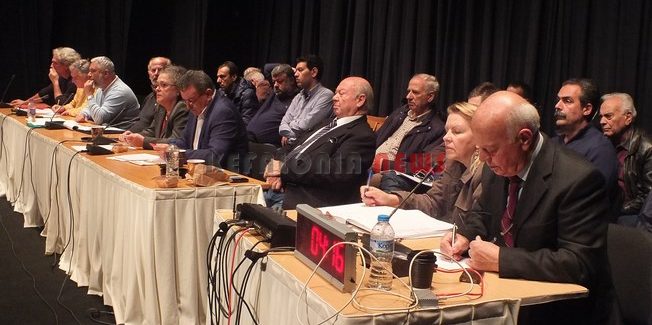 Προσκάλεσαν και τη Χρυσή Αυγή στη συνεδρίαση.