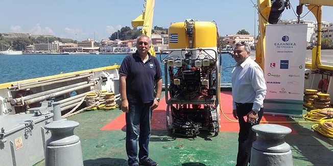 Στο ωκεανογραφικό σκάφος «ΑΙΓΑΙΟ» ξεναγήθηκε ο Περιφερειάρχης