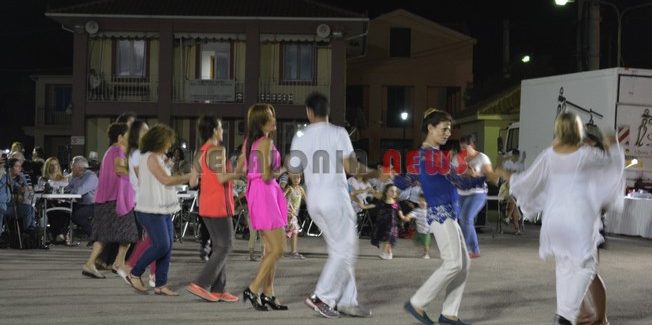 Πανηγύρι στην Πλατεία Φαρακλάτων