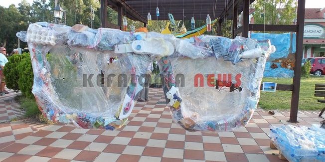 Έκθεση κατά της πλαστικής ρύπανσης  στο νησί.