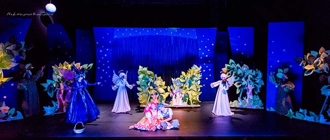 «ΧΕΝΣΕΛ ΚΑΙ ΓΚΡΕΤΕΛ» ΑΡΓΟΣΤΟΛΙ:  ΑΥΛΕΙΟΣ ΧΩΡΟΣ ΞΕΝΙΑ