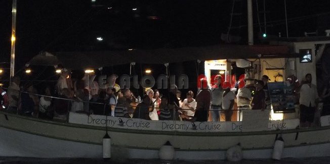 Βαρκαρόλα από την Χορωδία Αργοστολίου.