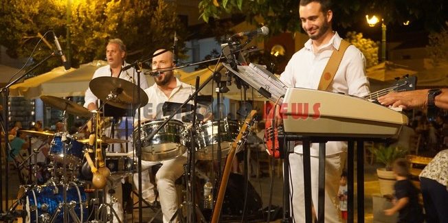 Ξεσήκωσε τον κόσμο στην πλατεία  “Grupo Buenaventura”