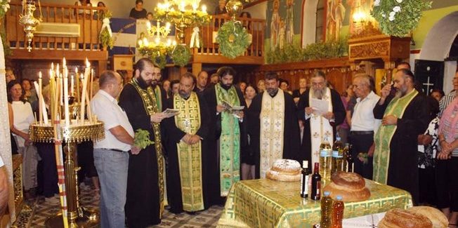 Πανηγυρικότατος ο εσπερινός της Παναγίας  της Μοναστηρακιώτισσας περιοχή  Πρόννων