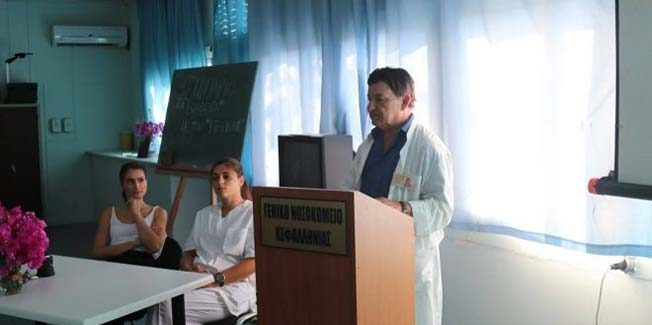 Σεμινάριο Α Βοηθειών στο εργαστήριο  του ΔΙΕΚ Νοσηλευτικής για τα μέλη και τους συνοδούς του Υπερίωνα