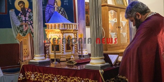 Μέγας Αρχιερατικός Εσπερινός ο π. Ιωάννης  Φραγκισκάτος στον Ι.Ν. Αγίου Σπυριδωνος στα Μαντζαβινάτα.