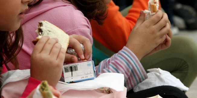Σχολικά γεύματα: <br>Επέκταση του προγράμματος  σε 17 σχολεία της Κεφαλονιάς.