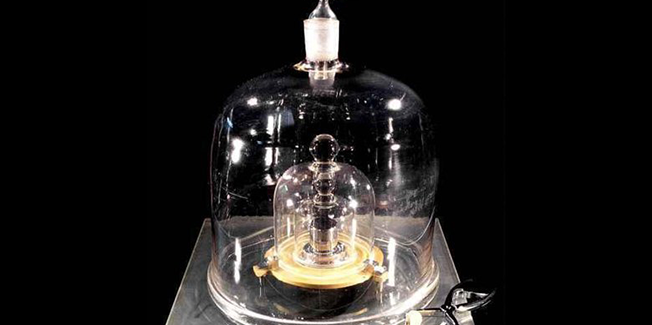 Τέλος το κιλό μετά από 130 χρόνια!