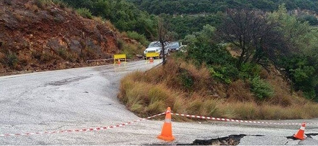 Εκτέλεση του έργου αντιμετώπισης κατολίσθησης δρόμου προς λιμάνι Πισαετού