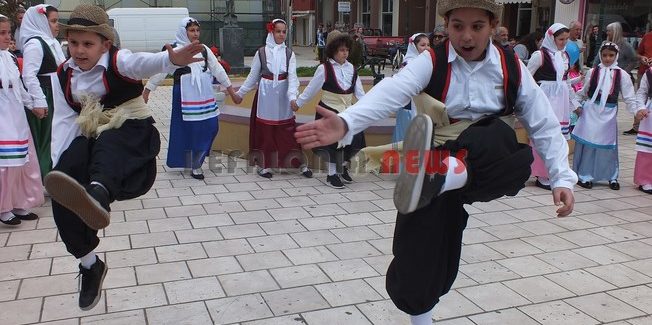 Τσικνοπέμπτη στην Πλατεία Καμπάνας