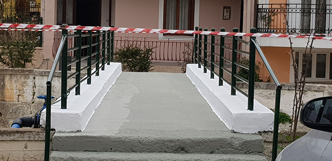 Συντήρηση και καλλωπισμός στην γέφυρα Ληξουρίου