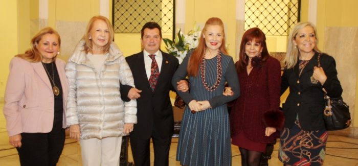 ΕΝΤΥΠΩΣΙΑΚΑ ΕΓΚΑΙΝΙΑ ΤΗΣ ΕΚΘΕΣΗΣ ΤΟΥ ΚΩΣΤΑ ΕΥΑΓΓΕΛΑΤΟΥ