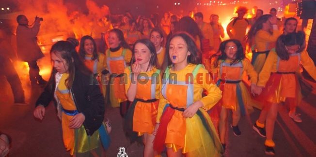 Βραδινή Καρναβαλική παρέλαση στο Ληξούρι