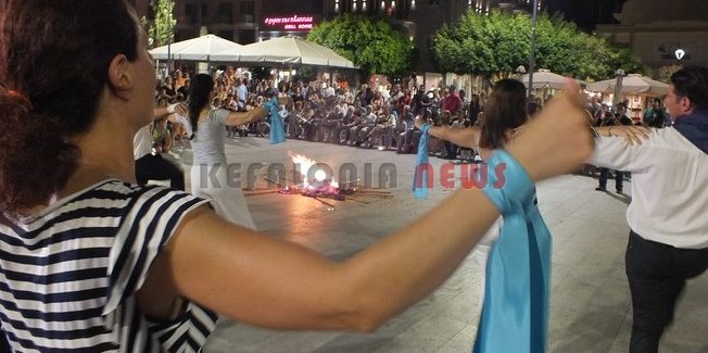 “Άη Γιάννη Λαμπαδιάρη” από το Λύκειο Ελληνίδων.