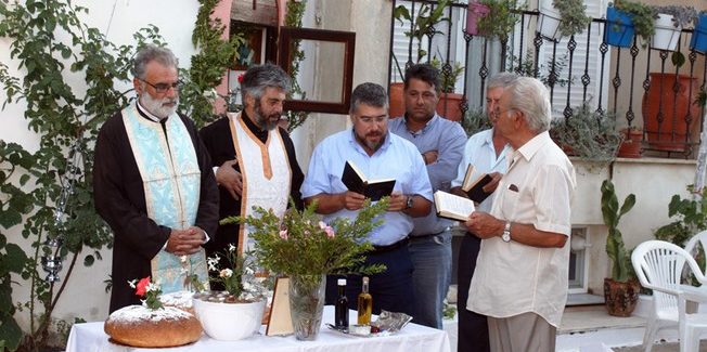 Η  Ιερά Παράκληση  στην Αγία Κυριακή στου Γεωργίου Μπάνη το δρόμο, στο Ληξούρι.