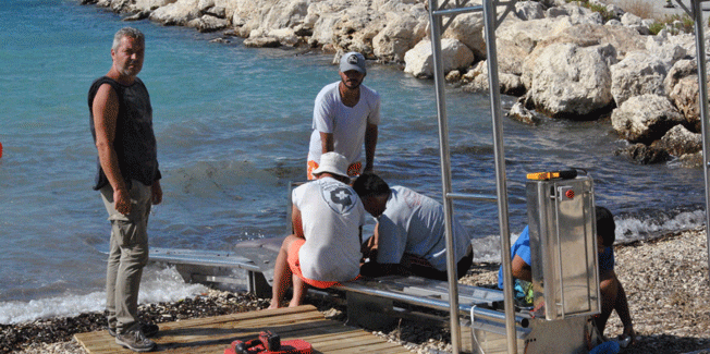 Σάμη:Τοποθέτηση από την Αντιπεριφέρεια Κεφαλονιάς & Ιθάκης,  ράμπας αυτόνομης πρόσβασης ΑΜΕΑ στη θάλασσα.