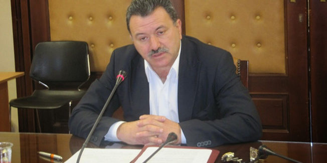 Γαλιατσάτος σε Άδωνη: Εσείς με αεριτζήδες της πολιτικής, εμείς με τον λαό
