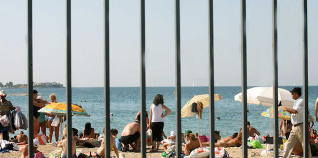 Αλλαγές στις παραχωρήσεις αιγιαλού και τη ναυαγοσωστική κάλυψη;