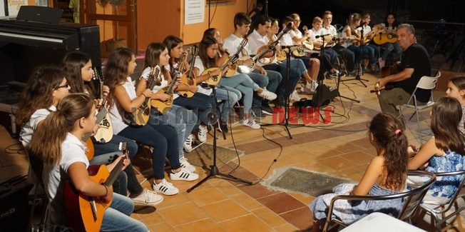 Τον κύκλο των καλοκαιρινών της δράσεων έκλεισε χτες η  Ιακωβάτειος Βιβλιοθήκη με μιά όμορφη εκδήλωση.