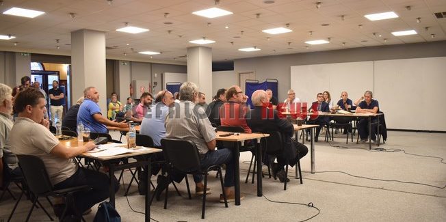 Ψήφισμα για την απόλυση του Νίκου Γκισγκίνη του Δ.Σ. Αργοστολίου.