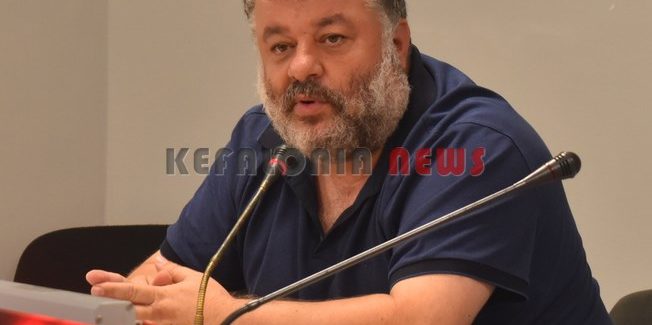 Μεγάλη ήταν η προσπάθεια για να στολιστεί η πόλη μας.
