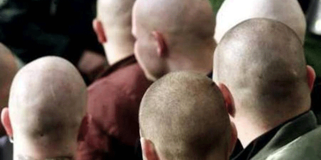 Εφημερίδες: Θέλουν 15 Αμυγδαλέζες και κάνουν… γουρουνιές