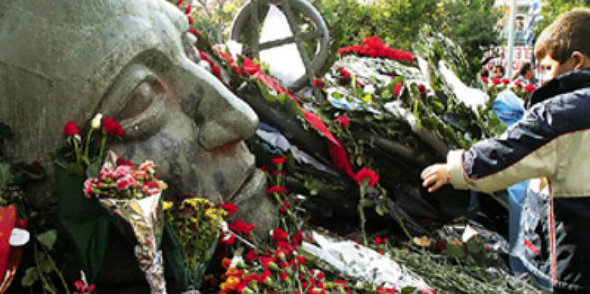 ΓΙΑ ΤΟΝ ΦΕΤΙΝΟ ΕΟΡΤΑΣΜΟ ΤΗΣ ΕΞΕΓΕΡΣΗΣ ΤΟΥ ΠΟΛΥΤΕΧΝΕΙΟΥ