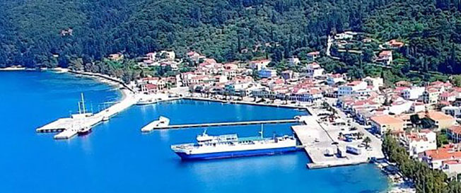 Μια υπενθύμιση για τον μετασχηματιστή που βρίσκεται, στην είσοδο του λιμανιού της Σάμης.