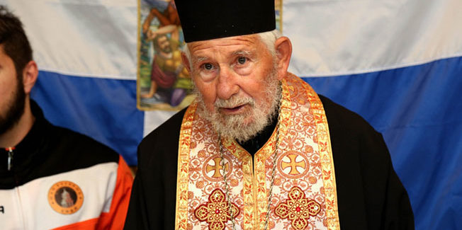 Ο Πολιτιστικός σύλλογος “οι Φαρακλαδες” αποχαιρετά το παπά Δασκαλάκη