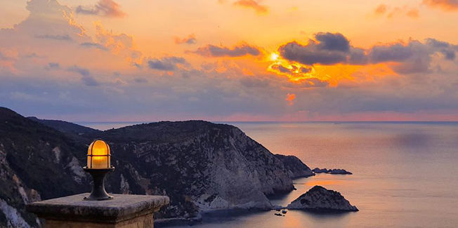 Φωτογραφίζοντας τη Παλική