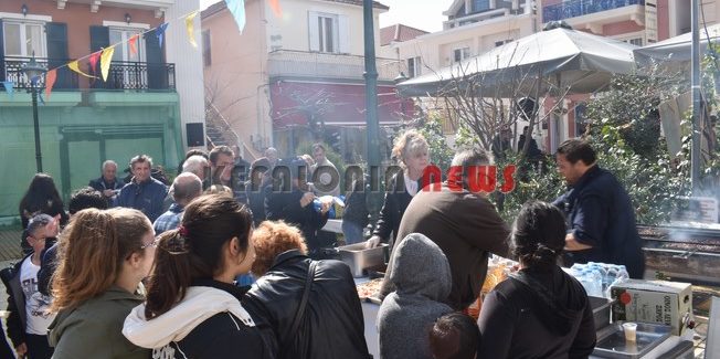 Άναψε το γλέντι στην  Πλατεία Καμπάνας