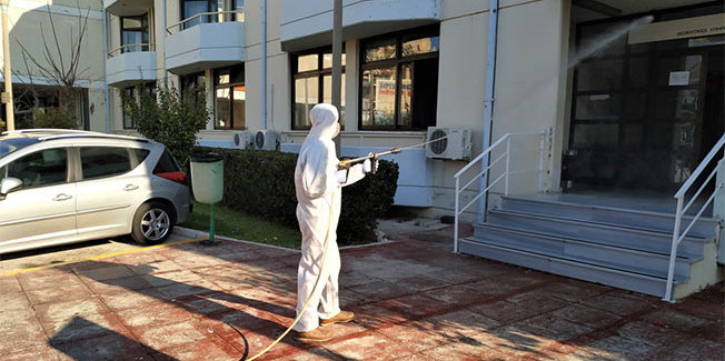 Απολύμανση χθες στην παραλιακή ζώνη Αργοστολίου