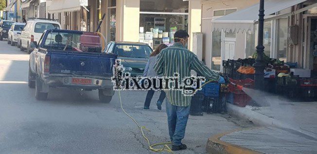 Απολύμανση δρόμων και πεζοδρομίων στο Ληξούρι