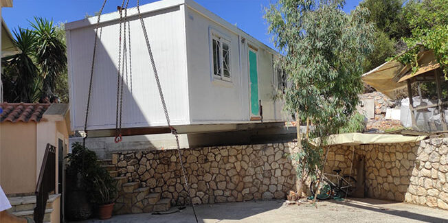 Παραδόθηκαν στους δικαιούχους , δύο οικίσκοι