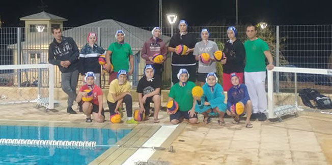 Φιλικό παιχνίδι μεταξύ των αθλητών του παιδικού τμήματος υδατοσφαίρισης του ΝΟΑ