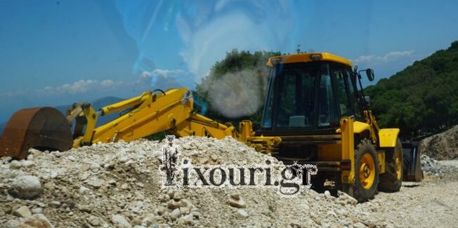 Έφτασαν στο Λιμάνι της Σάμης, νέες ανεμογεννήτριες.