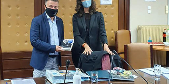 Την πρεσβη της Ιταλίας κα Falcinetti υποδέχτηκε ο Αντιπεριφερειαρχης…..