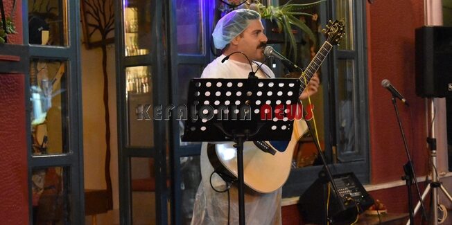 Προχώρα Μάκη είμαστε μαζί σου. 