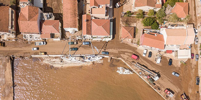 ΜΕ ΠΡΟΤΑΣΕΙΣ ΠΟΡΕΥΟΜΑΣΤΕ