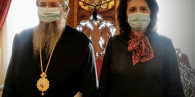 Τον Μητροπολίτη Λευκάδος & Ιθάκης, Θεόφιλο, επισκέφθηκε η Περιφερειάρχης Ιονίων Νήσων ………