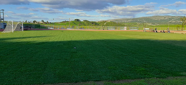 Ολοκληρώνεται η τοποθέτηση του χλοοτάπητα στο γήπεδο του Αγίου Αντωνίου