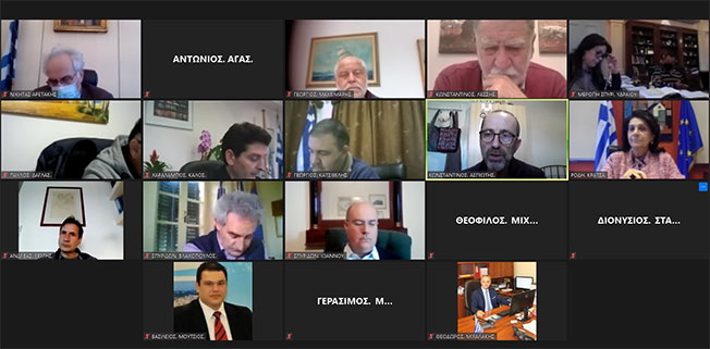 Συνάντηση εργασίας υπό την Περιφερειάρχη με όλους τους Δημάρχους