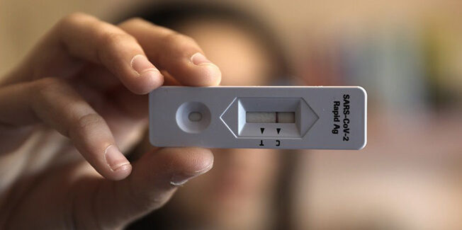 Οδηγίες για την ορθή απόρριψη των αποβλήτων self tests covid-19 στους κάδους απορριμμάτων