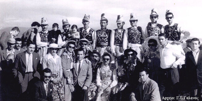 Ο παλιός Χορευτικός Σύλλογος Καμιναράτων