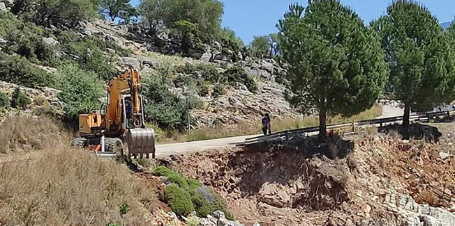 Συνεχίζονται οι εργασίες αποκατάστασης του οδικού δικτύου του Δήμου Σάμης