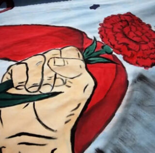 ΚΑΜΙΑ ΘΥΣΙΑ ΓΙΑ ΤΑ ΚΕΡΔΗ ΚΑΙ ΤΟΥΣ ΠΟΛΕΜΟΥΣ ΤΩΝ ΚΑΠΙΤΑΛΙΣΤΩΝ.