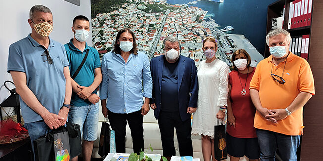 Συνάντηση Δημάρχου Αργοστολίου με αντιπροσωπεία  Σέρβων  καλλιτεχνών και δημοσιογράφων