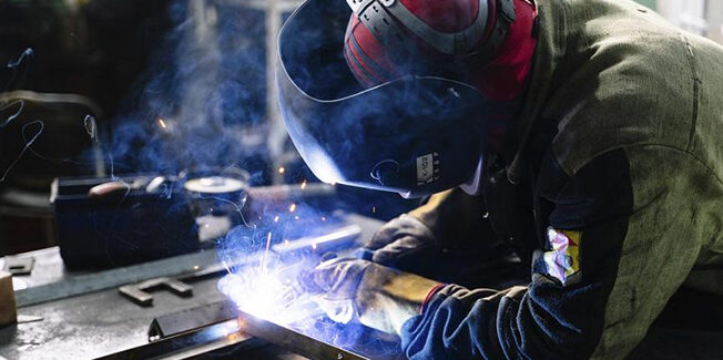 Εργασιακό νομοσχέδιο: Από την εξαρτημένη εργασία, στον εξαρτημένο εργαζόμενο;